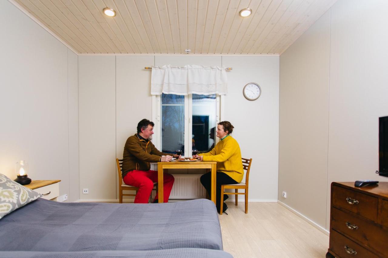 Labbnaes Semesterhem, Radhuset Kemionsaari/Kimitoön Esterno foto