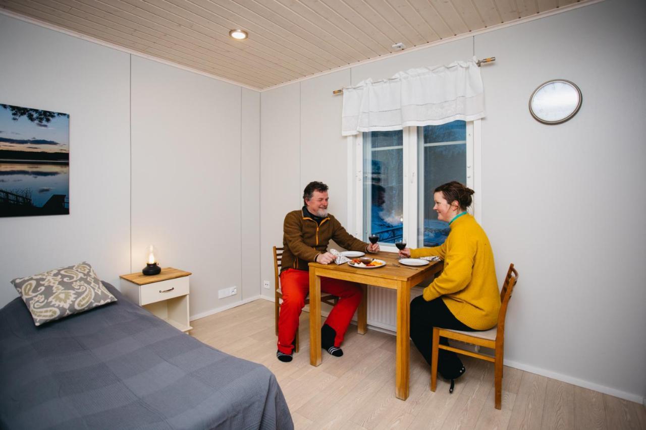 Labbnaes Semesterhem, Radhuset Kemionsaari/Kimitoön Esterno foto