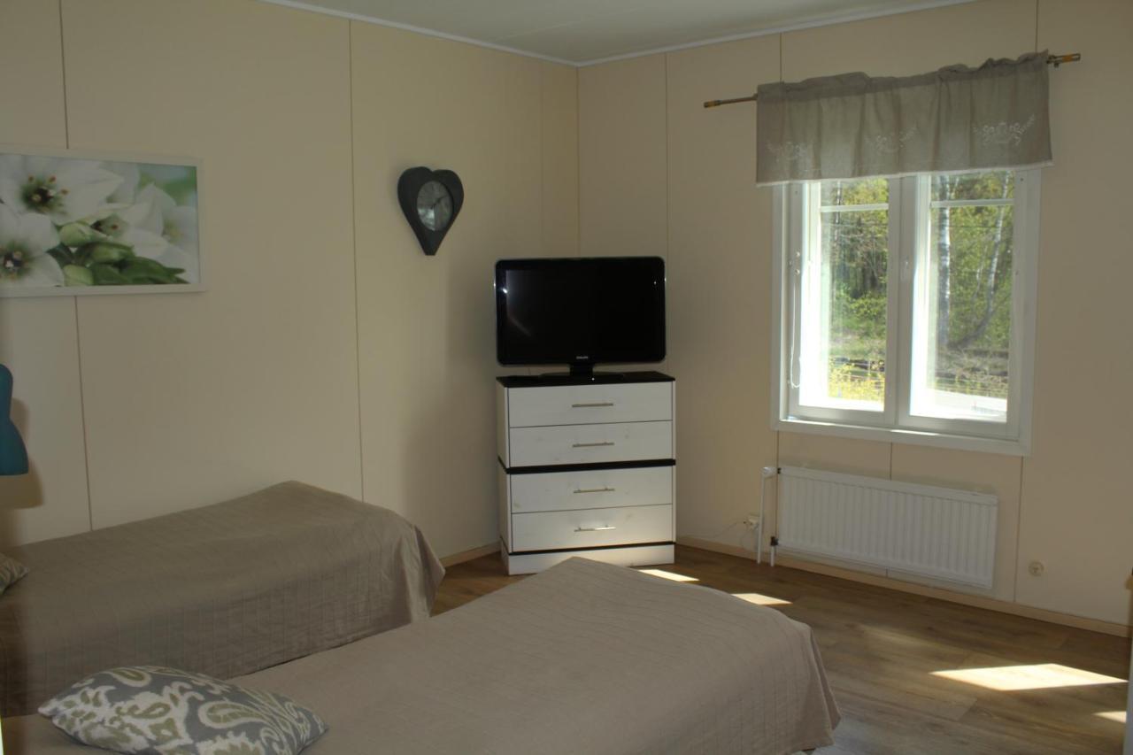 Labbnaes Semesterhem, Radhuset Kemionsaari/Kimitoön Camera foto